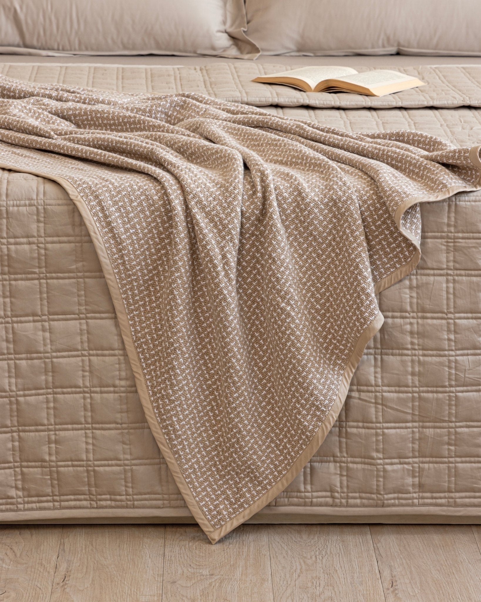 Pick Stitch Throw - Texaura