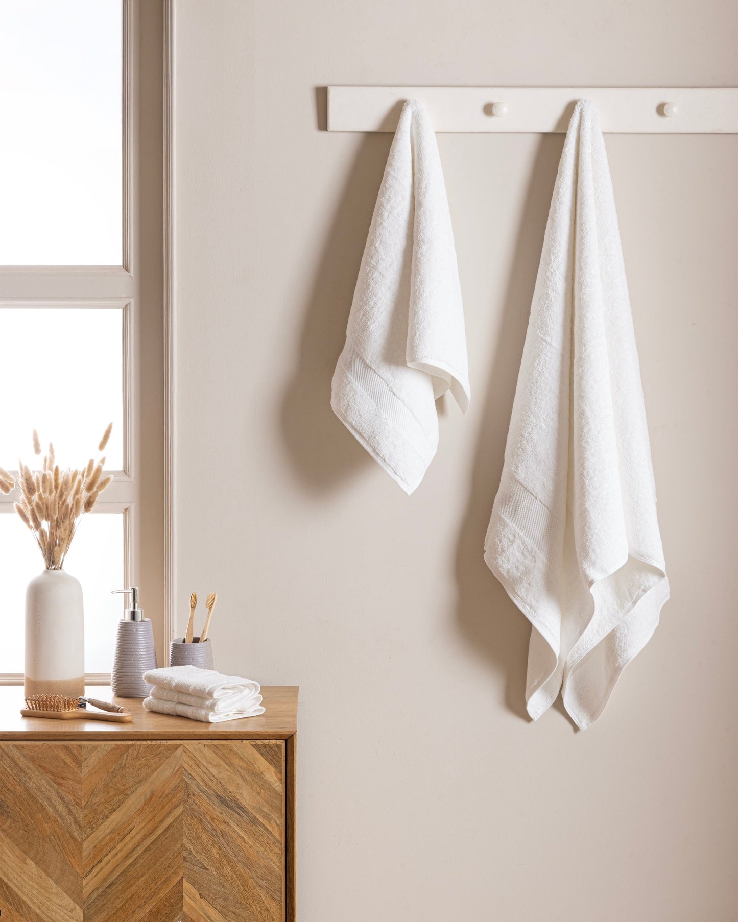 White - Quintessential Towel Set of 4